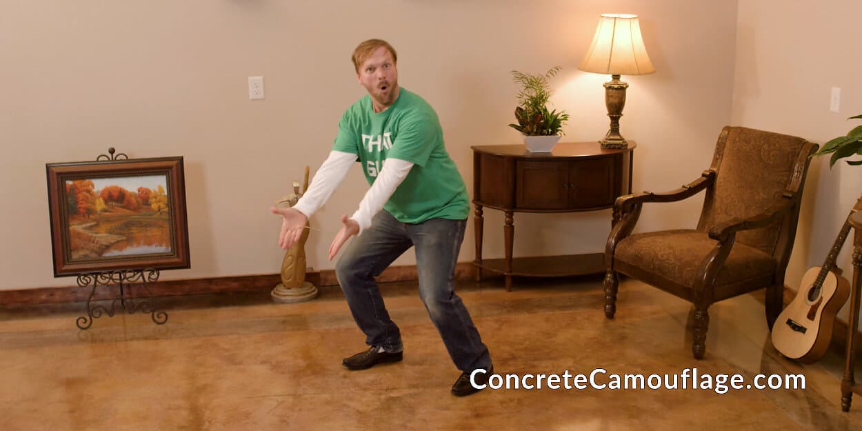 Two People reading concrete camouflage reviews on a laptop